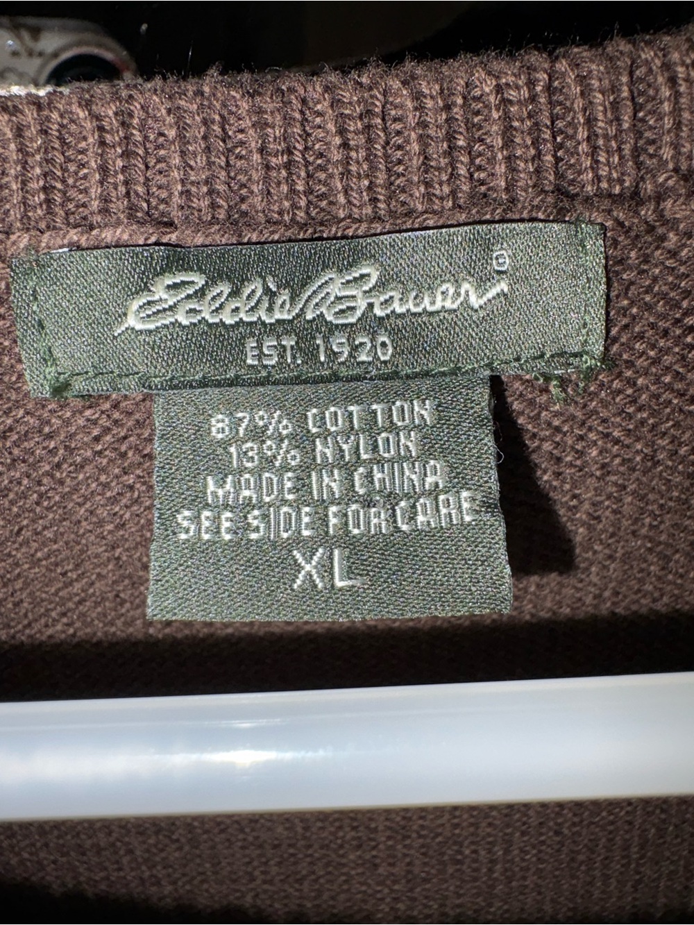 Eddie Bauer Dark Brown Knit Sleeveless Sweater Vest great condition XL - Picture 2 of 5